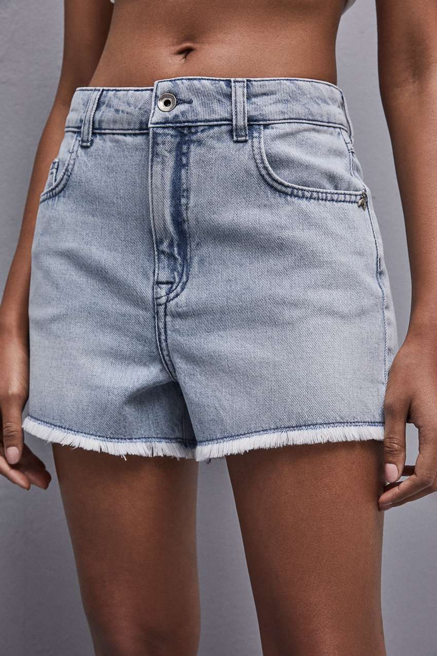 Patrizia Pepe Frayed Denim Shorts Lichtblauw | CML564913