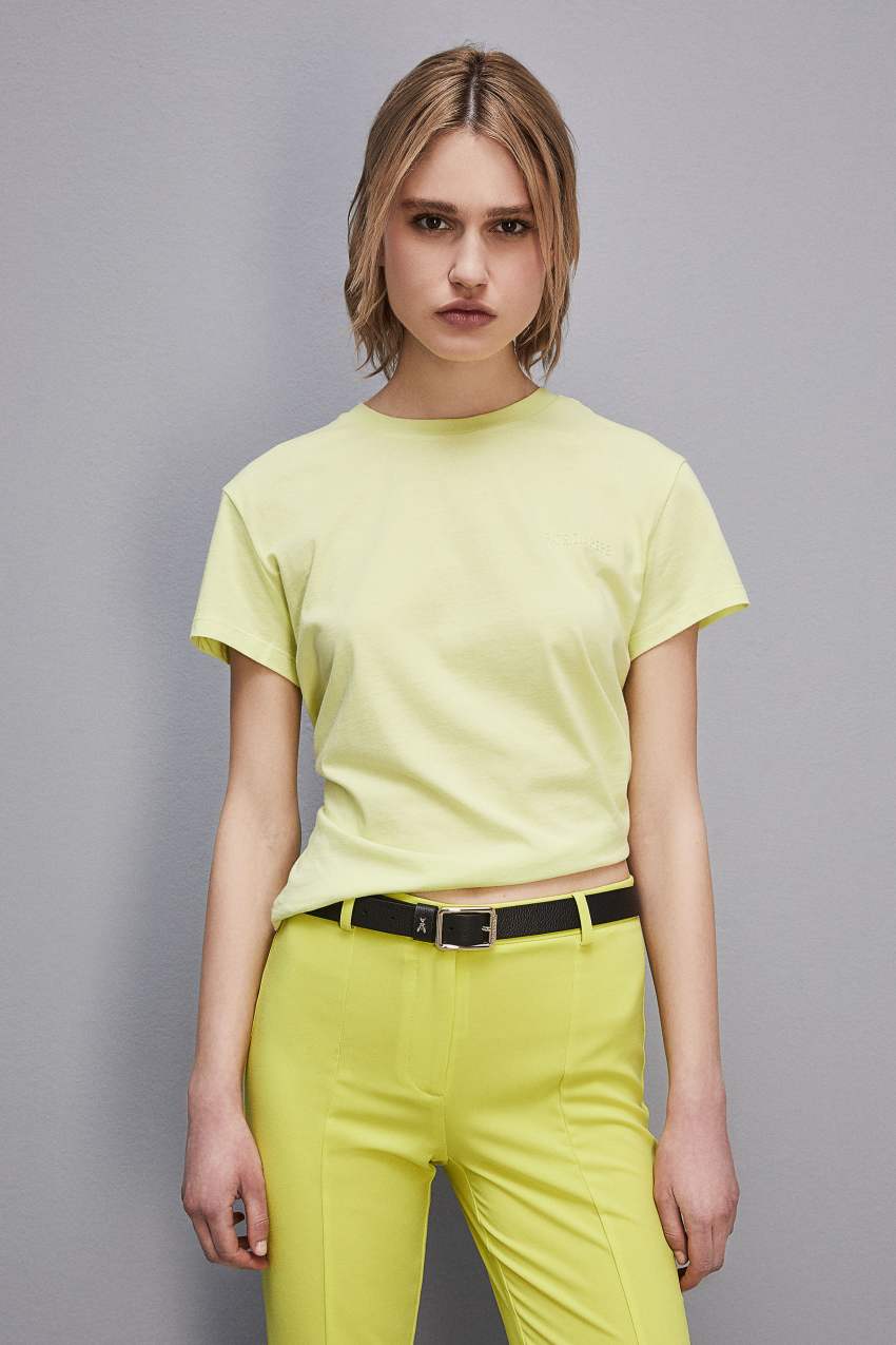 Patrizia Pepe Short-sleeved T-shirt With Logo In Organic Cotton Geel | VFG506379